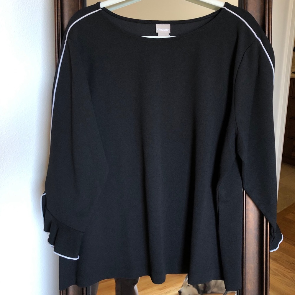 Like new long sleeve blouse